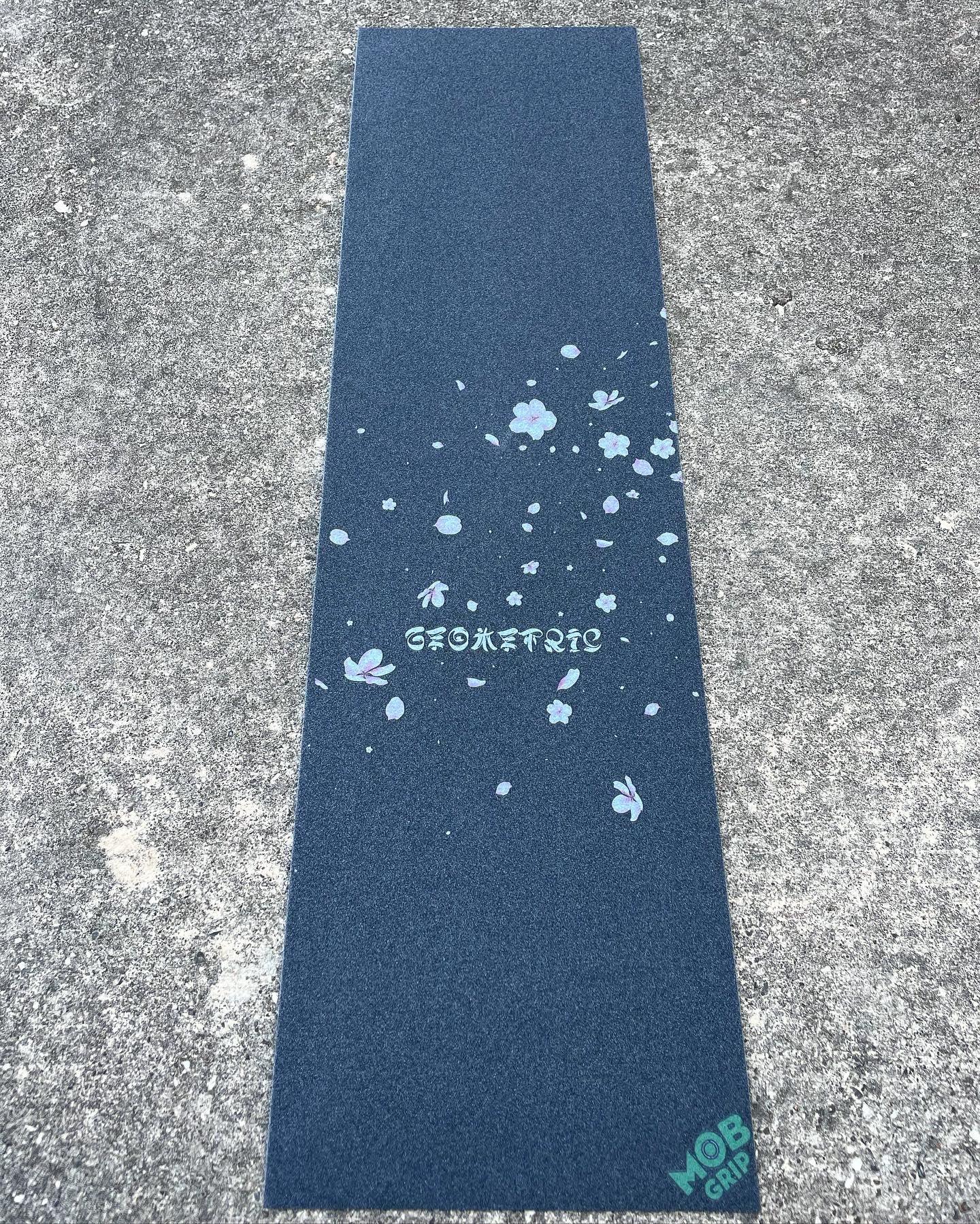Geometric Mob Grip